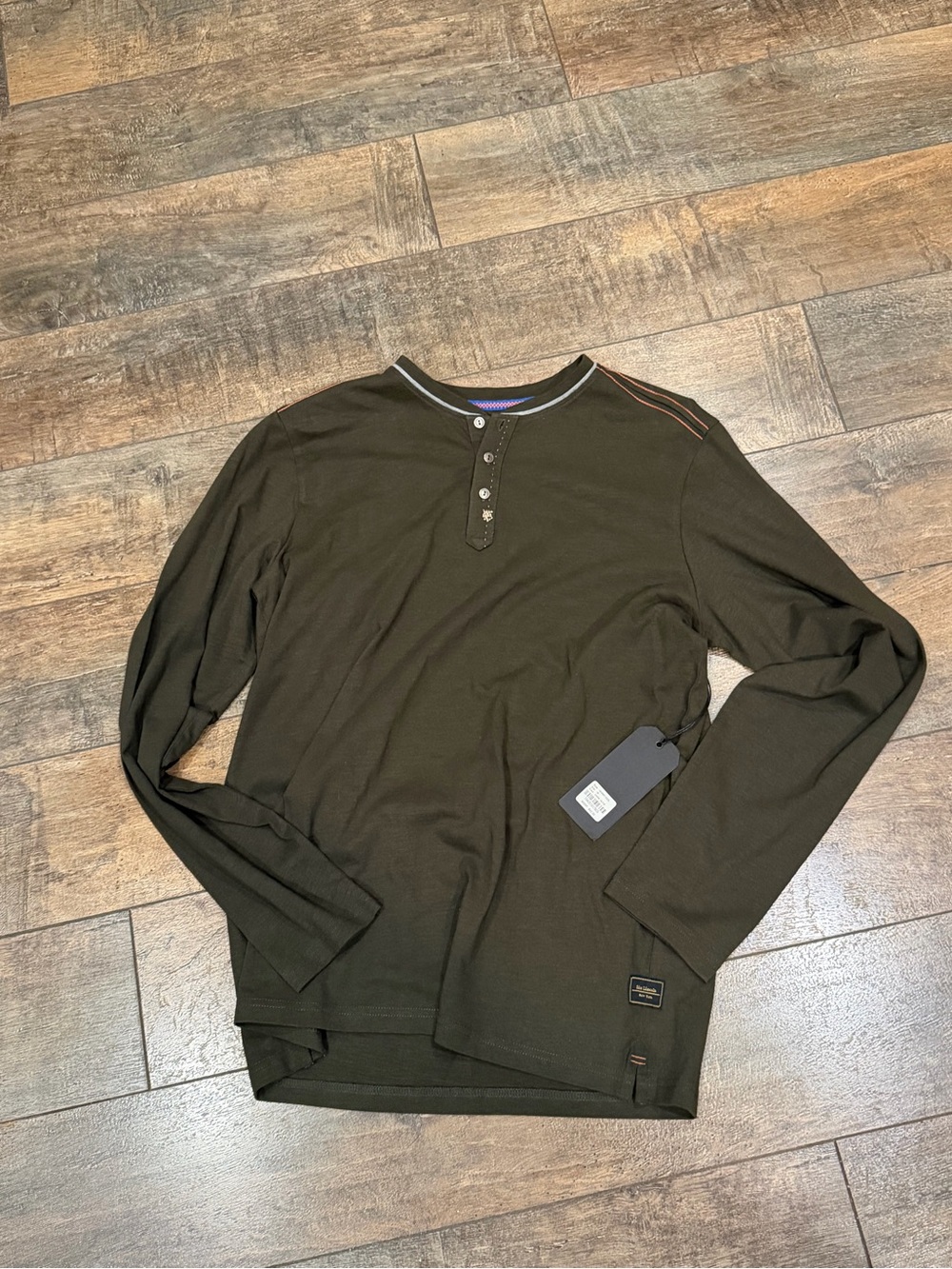 Men's Long-Sleeve Henley Shirt in Olive Green